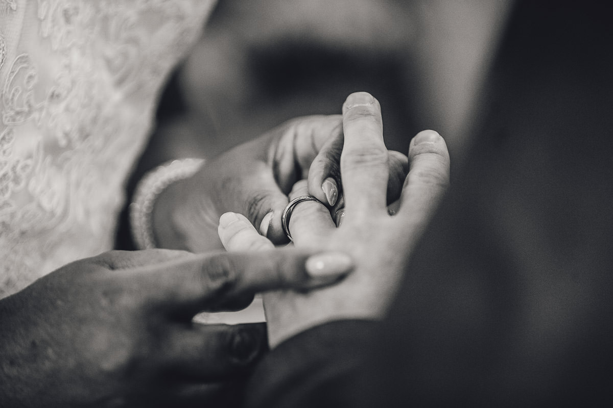 021 - Fairlawns Wedding Photographer - Debbie and Paul