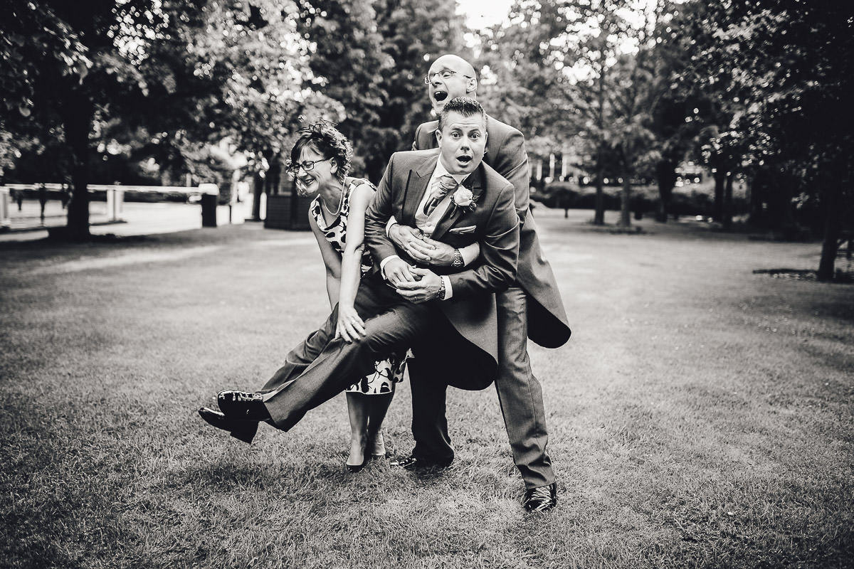 059 - Fairlawns Wedding Photographer - Debbie and Paul